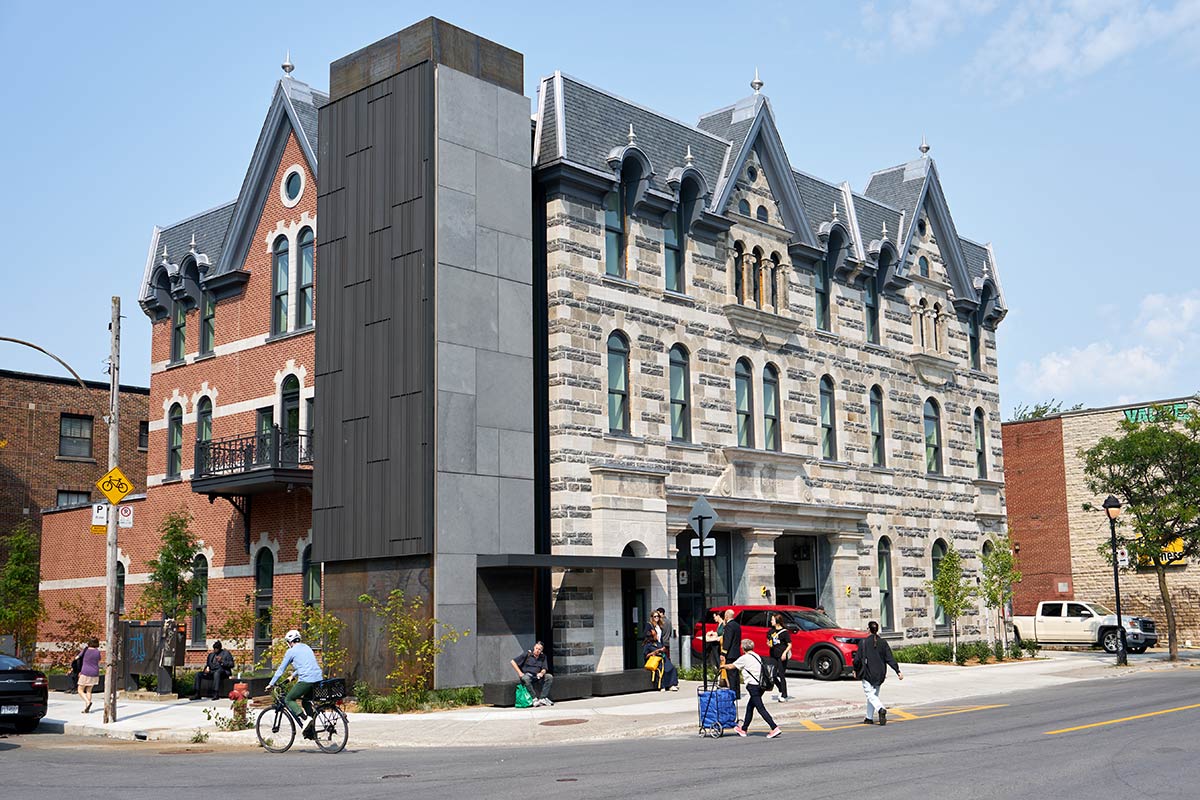 La caserne 26 a fait l’objet de rénovations majeures effectuées dans une perspective patrimoniale et durable. Photo : Ville de Montréal