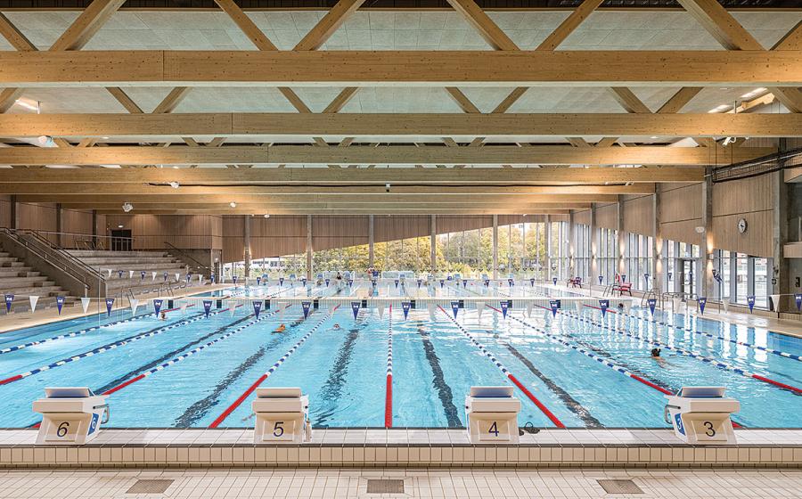 La renaissance durable du centre aquatique Tinnerbäcksbadet. Crédit : agrob-buchtal.de / Foto: Rasmus Hjortshoj