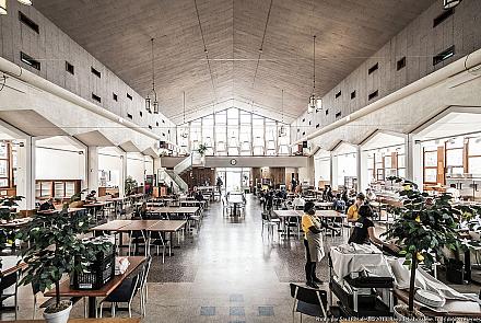 Réalisé en partenariat avec Chic Resto Pop, le projet aura permis de métamorphoser l’église Saint-Mathias-Apôtre, à Montréal. Crédit : Rayside Labossière