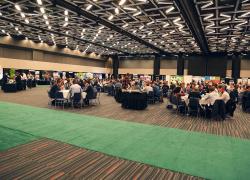 L’édition 2020 du Salon Solutions Bois aura réuni plus de 430 professionnels du bâtiment au Palais des congrès de Montréal. Photo : Cecobois