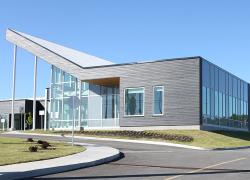 La Sûreté du Québec inaugure son tout nouveau poste écoresponsable de la MRC de Rimouski-Neigette. Crédit : Sûreté du Québec