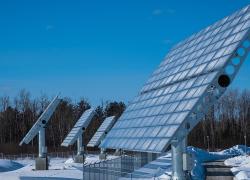 L'Université de Sherbrooke a reçu un appui financier du gouvernement québécois pour étudier l’impact de l’intégration des énergies renouvelables, principalement le solaire photovoltaïque, sur le réseau électrique. Photo : Université de Sherbrooke